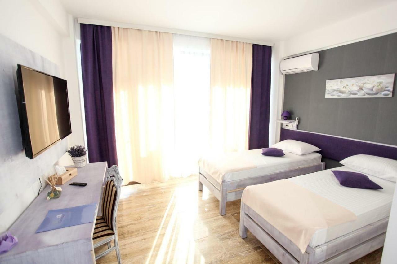 Lavender Villa Navodari Bagian luar foto